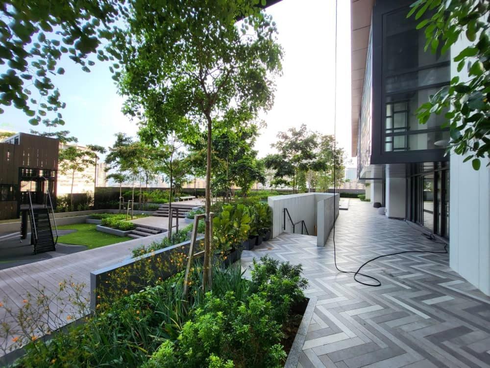 Lucantia Serviced Suites Куала Лумпур Екстериор снимка