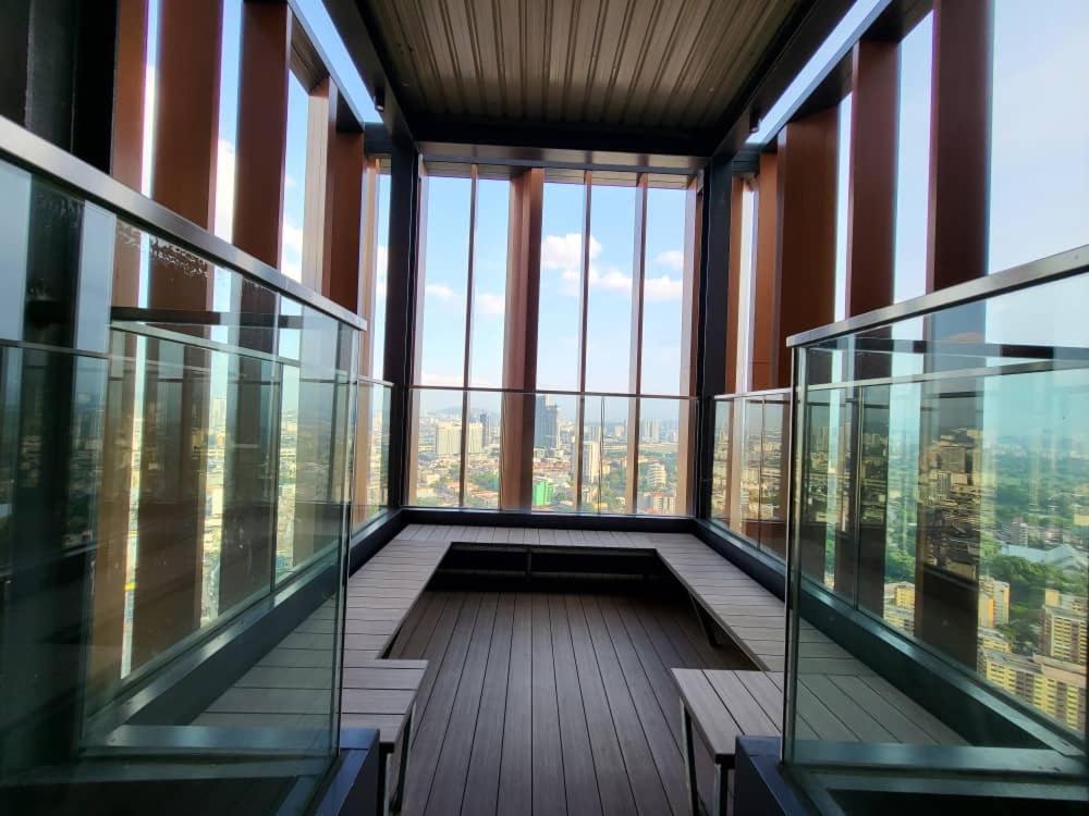 Lucantia Serviced Suites Куала Лумпур Екстериор снимка