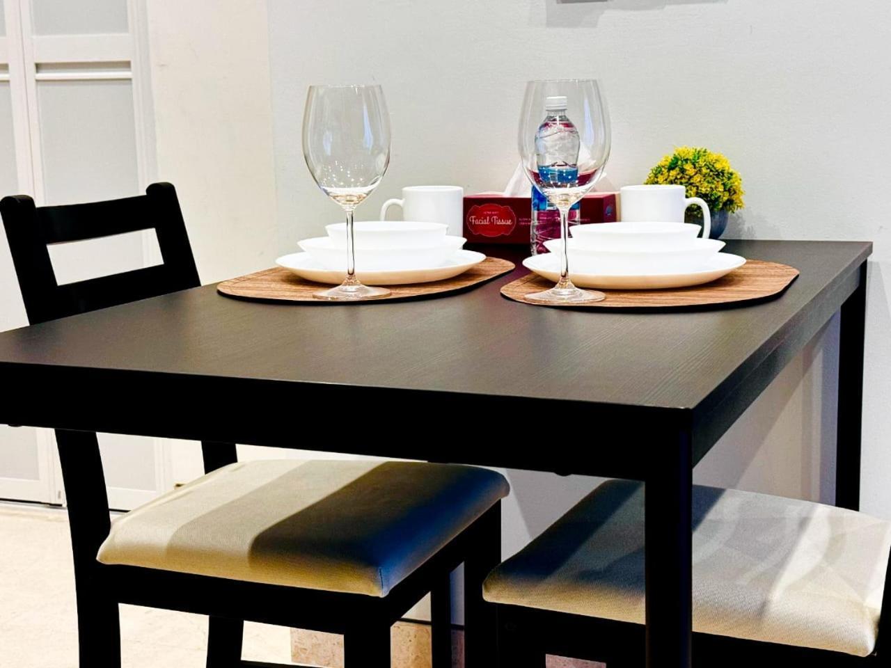 Lucantia Serviced Suites Куала Лумпур Екстериор снимка